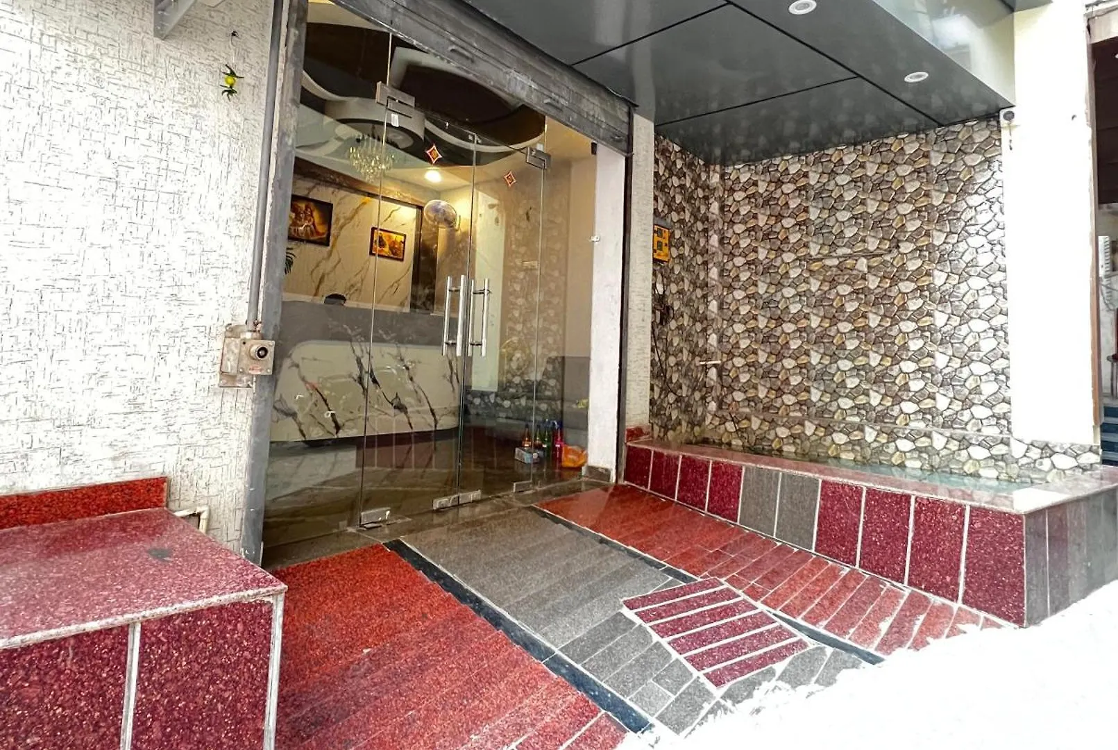 The Bella Inn Varanasi Hotel
